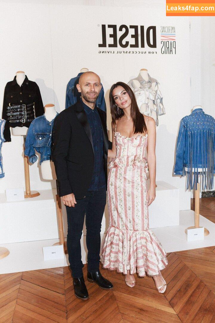 Emily Ratajkowski / Officialemilyratajkowski / emrata / https: leaked photo photo #3043