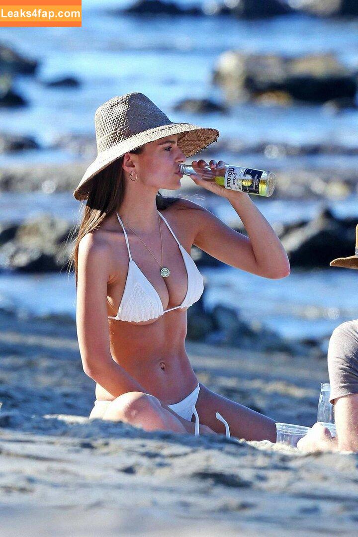 Emily Ratajkowski / Officialemilyratajkowski / emrata / https: leaked photo photo #3171