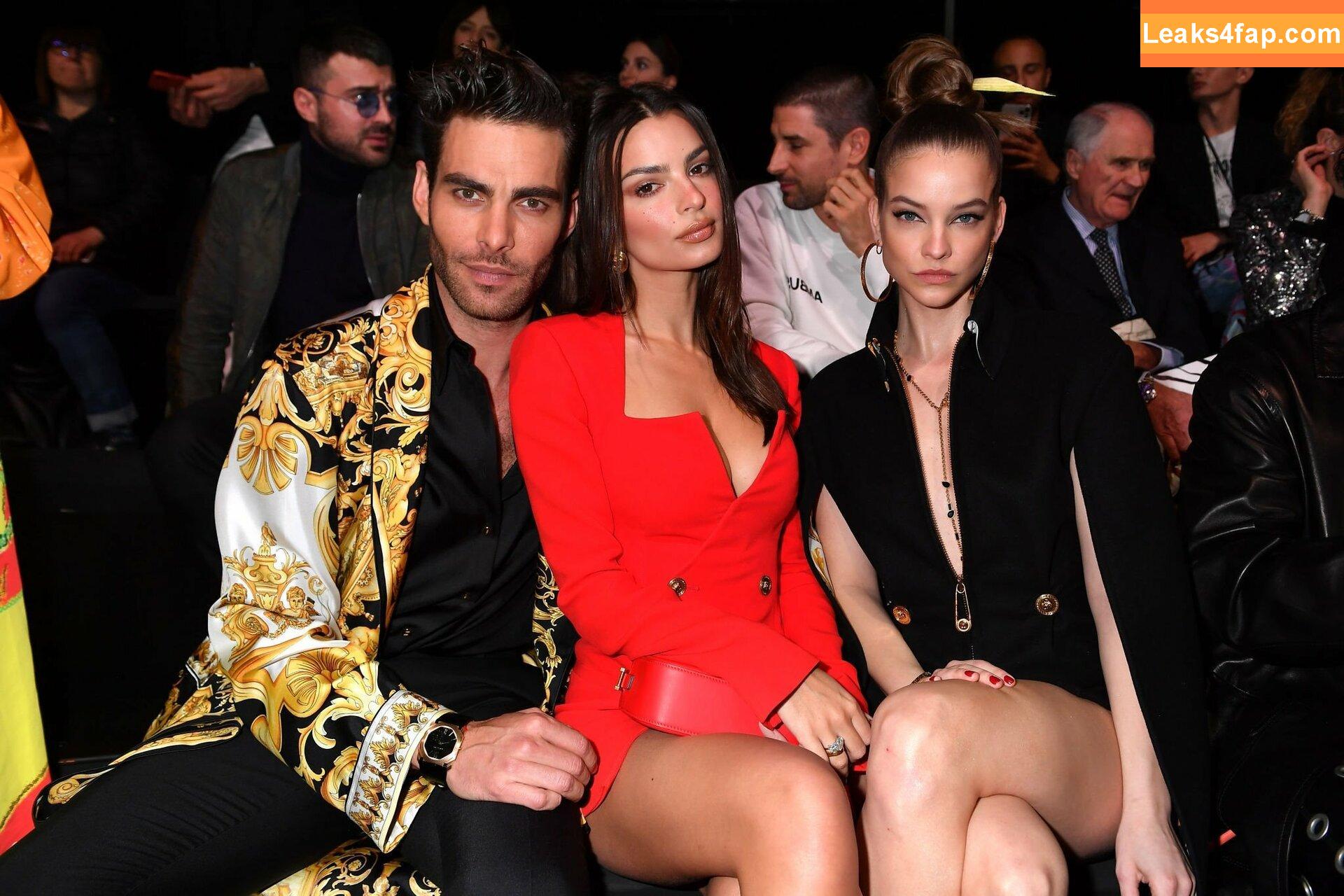 Emily Ratajkowski / Officialemilyratajkowski / emrata / https: leaked photo photo #3231