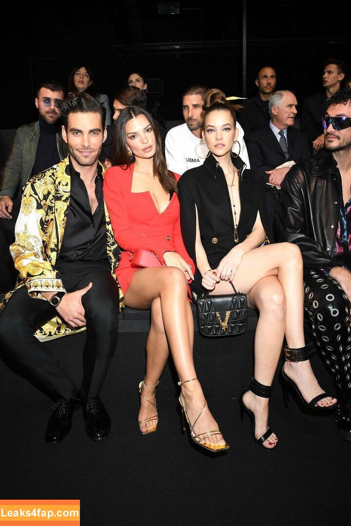 Emily Ratajkowski / Officialemilyratajkowski / emrata / https: leaked photo photo #3253