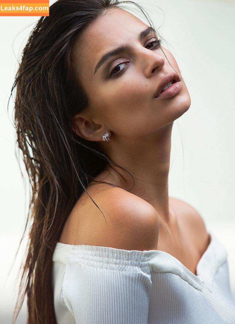 Emily Ratajkowski / Officialemilyratajkowski / emrata / https: leaked photo photo #3377