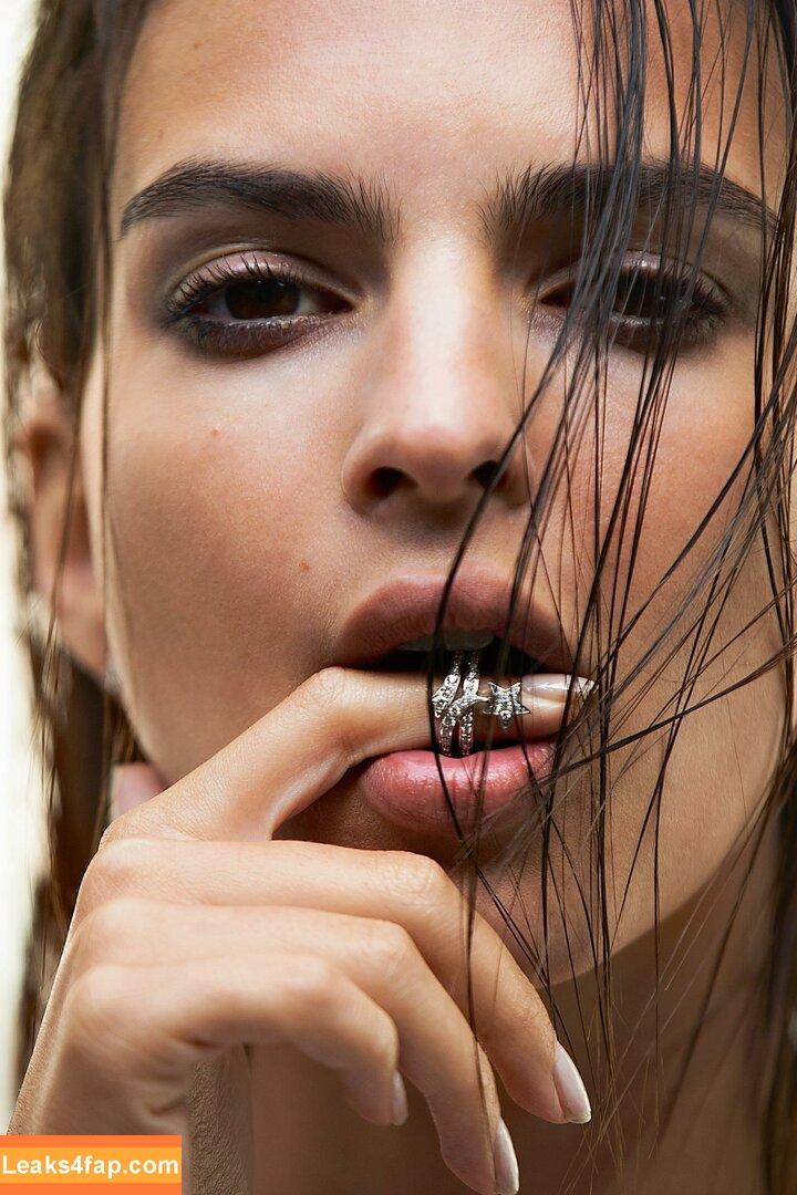 Emily Ratajkowski / Officialemilyratajkowski / emrata / https: leaked photo photo #3384