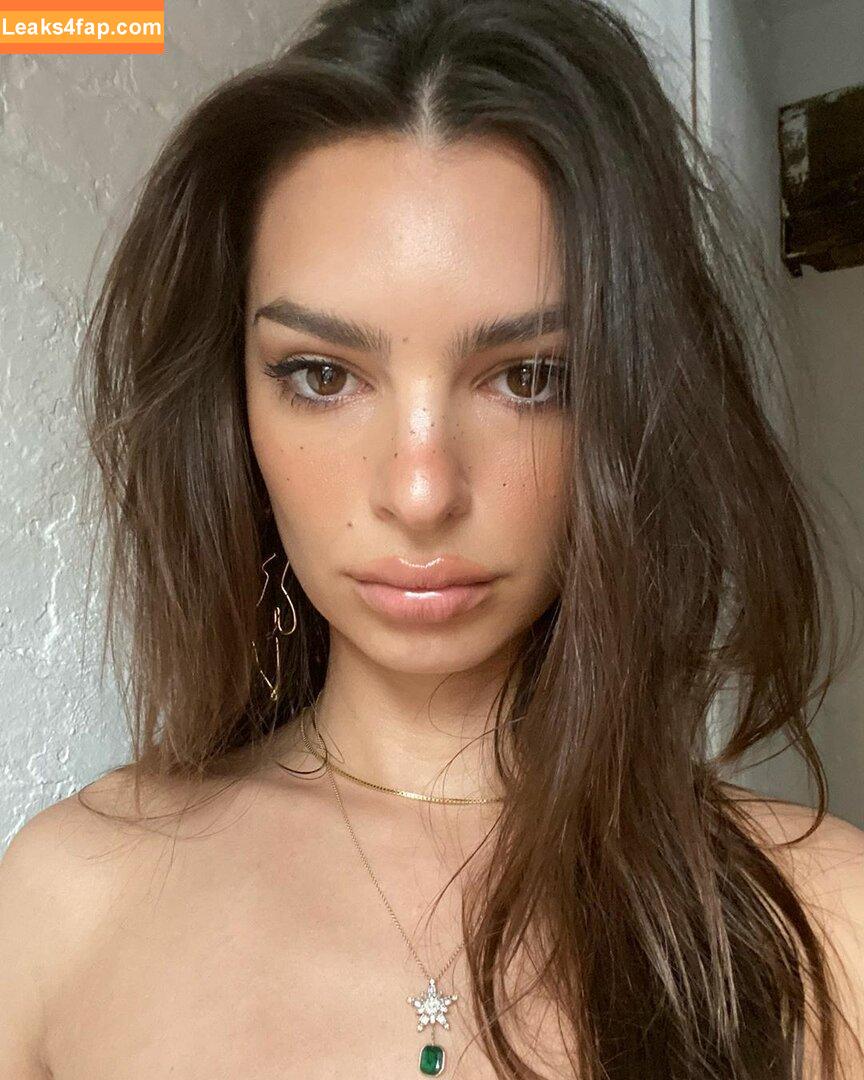 Emily Ratajkowski / Officialemilyratajkowski / emrata / https: leaked photo photo #3390
