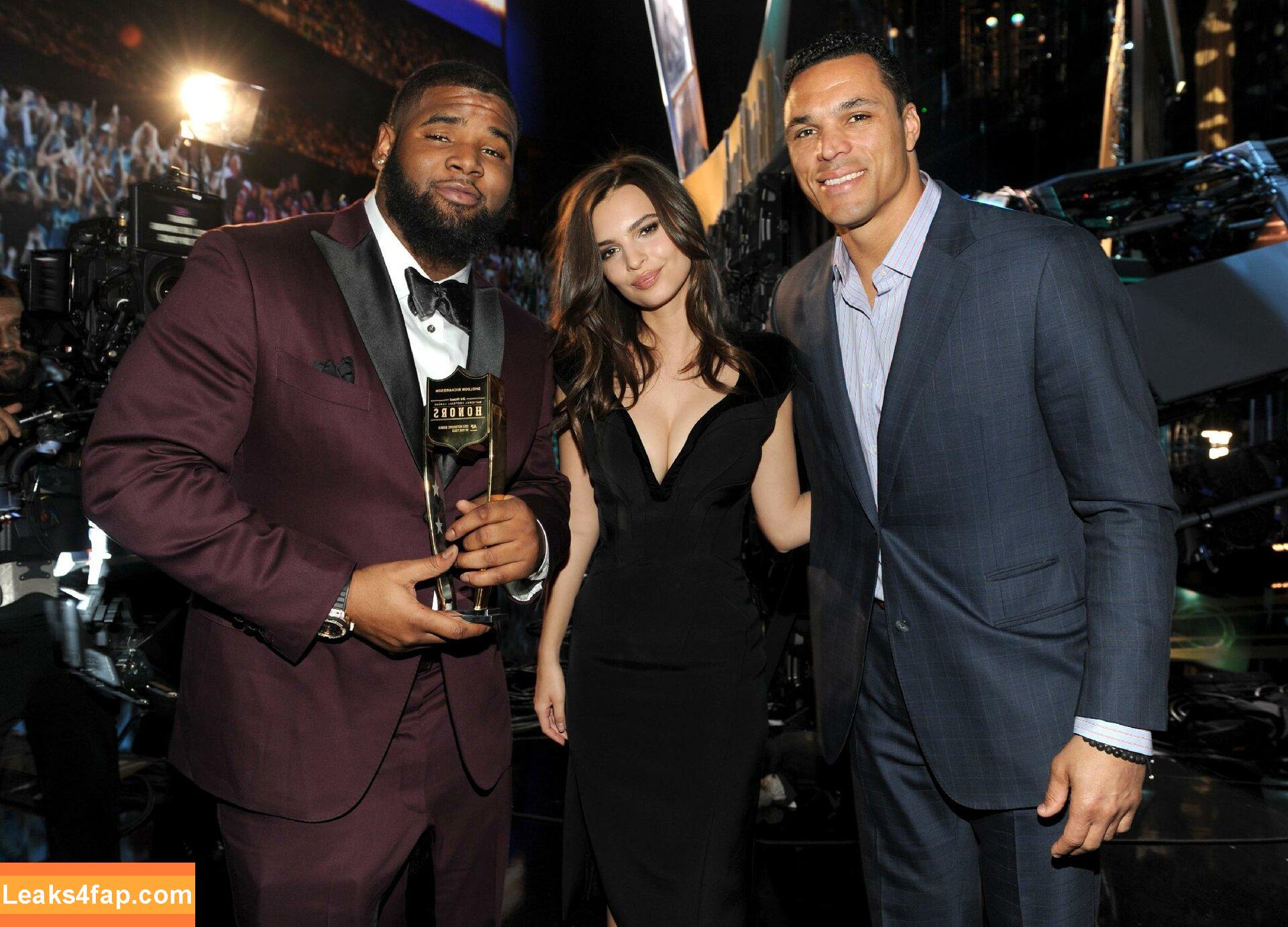 Emily Ratajkowski / Officialemilyratajkowski / emrata / https: leaked photo photo #3490