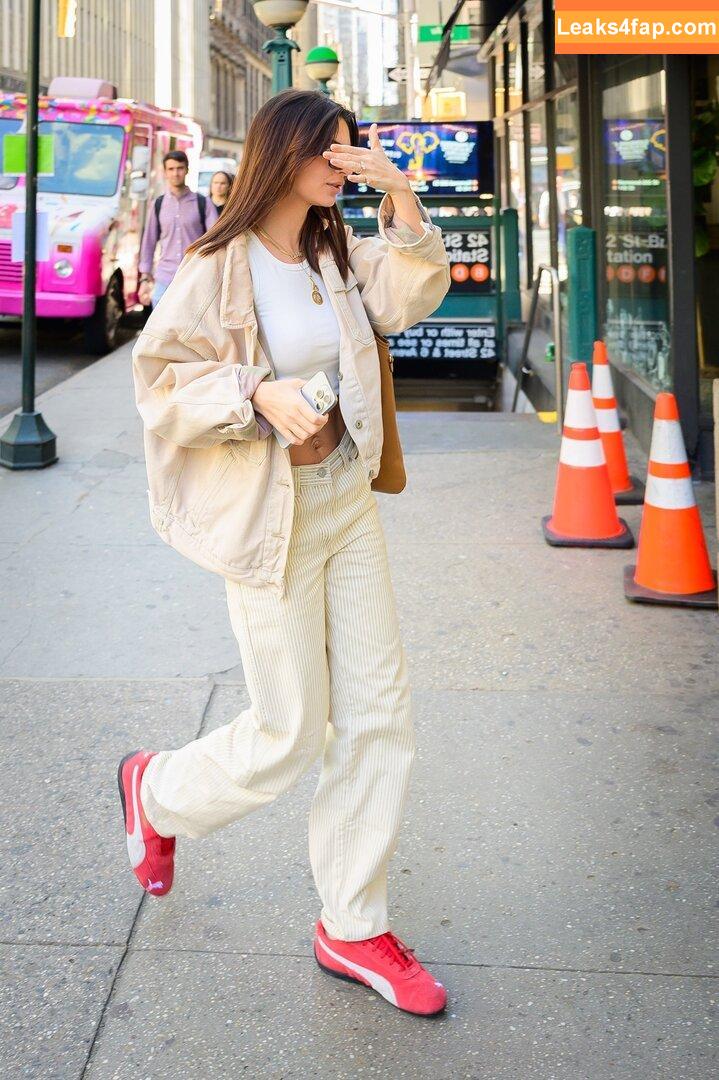 Emily Ratajkowski / Officialemilyratajkowski / emrata / https: leaked photo photo #3539