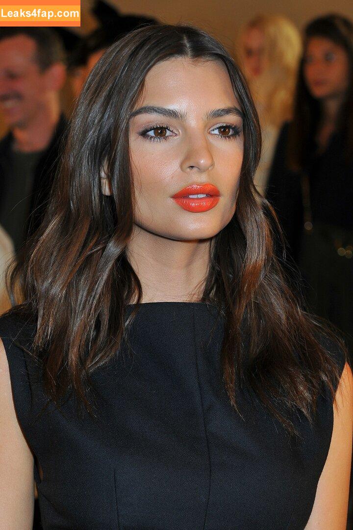 Emily Ratajkowski / Officialemilyratajkowski / emrata / https: leaked photo photo #3653