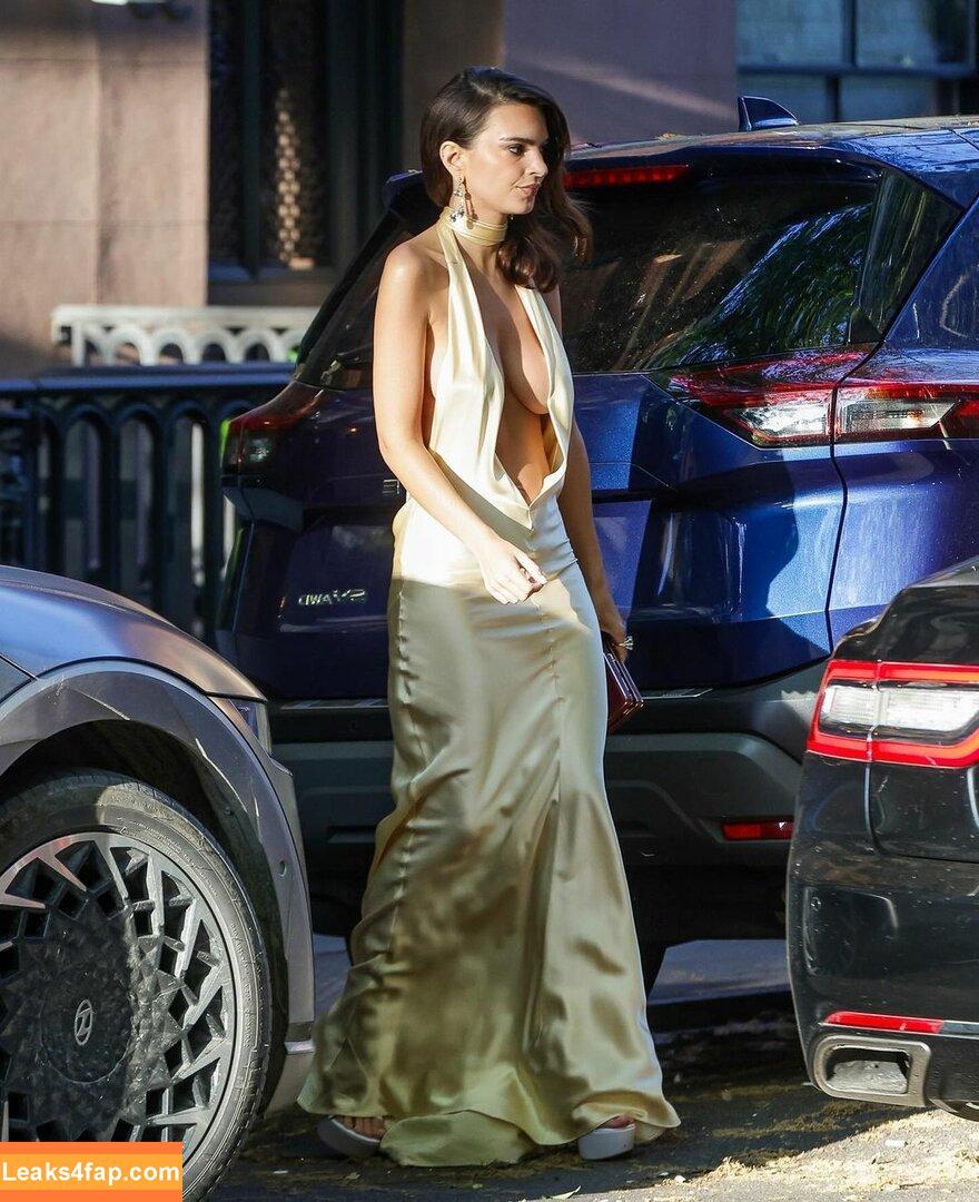 Emily Ratajkowski / Officialemilyratajkowski / emrata / https: leaked photo photo #3815