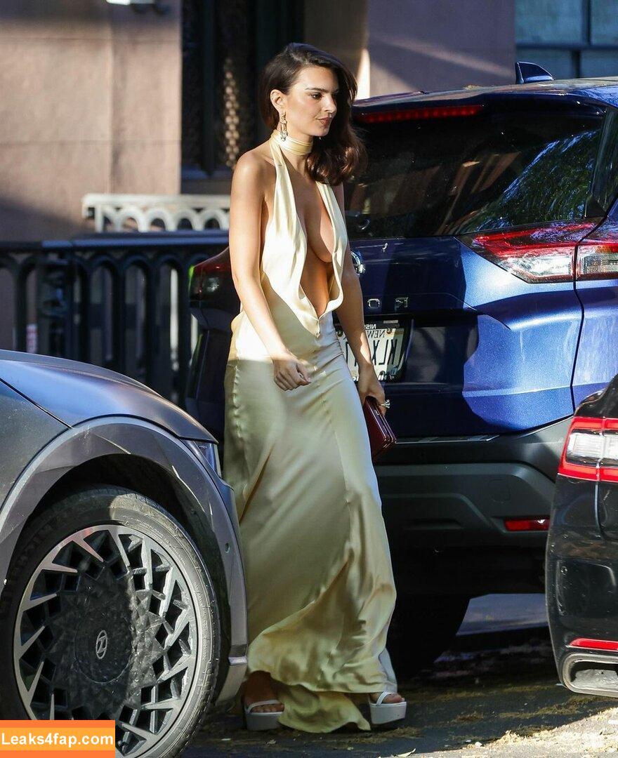 Emily Ratajkowski / Officialemilyratajkowski / emrata / https: leaked photo photo #3820