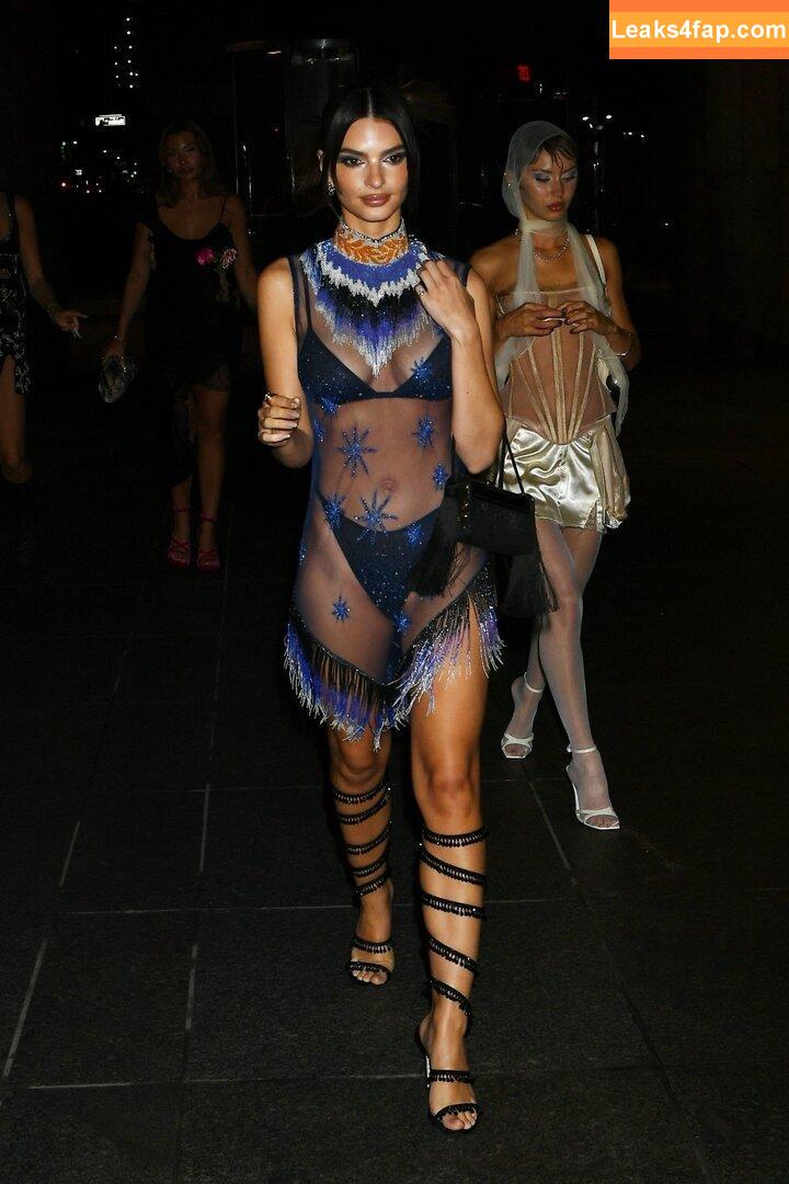 Emily Ratajkowski / Officialemilyratajkowski / emrata / https: leaked photo photo #3868