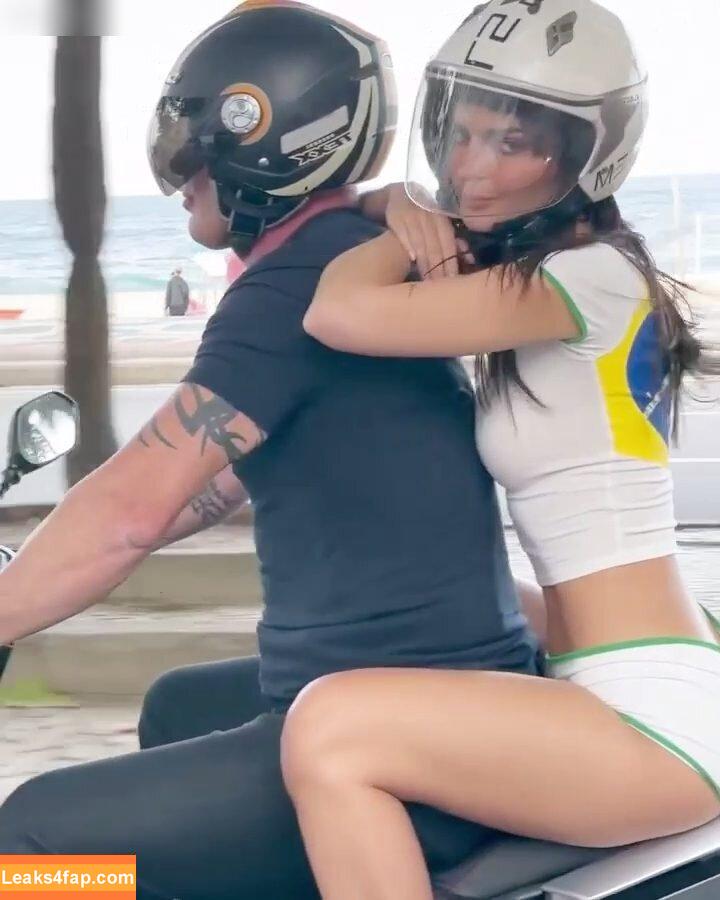 Emily Ratajkowski / Officialemilyratajkowski / emrata / https: leaked photo photo #3955