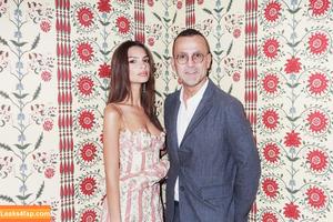 Emily Ratajkowski photo #3038