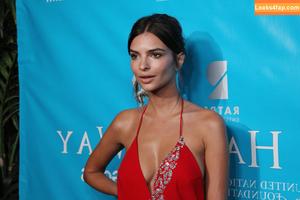 Emily Ratajkowski photo #3065