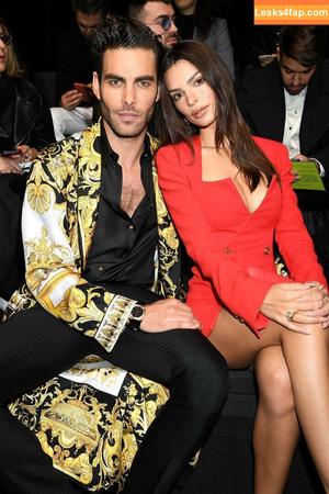 Emily Ratajkowski photo #3244