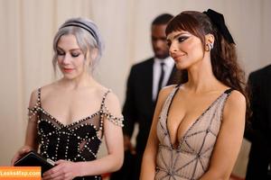 Emily Ratajkowski photo #3271