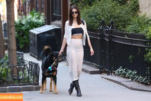 Emily Ratajkowski photo #3369