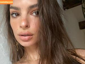 Emily Ratajkowski photo #3385