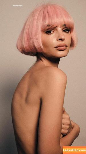 Emily Ratajkowski photo #3553