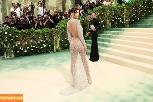 Emily Ratajkowski photo #3841