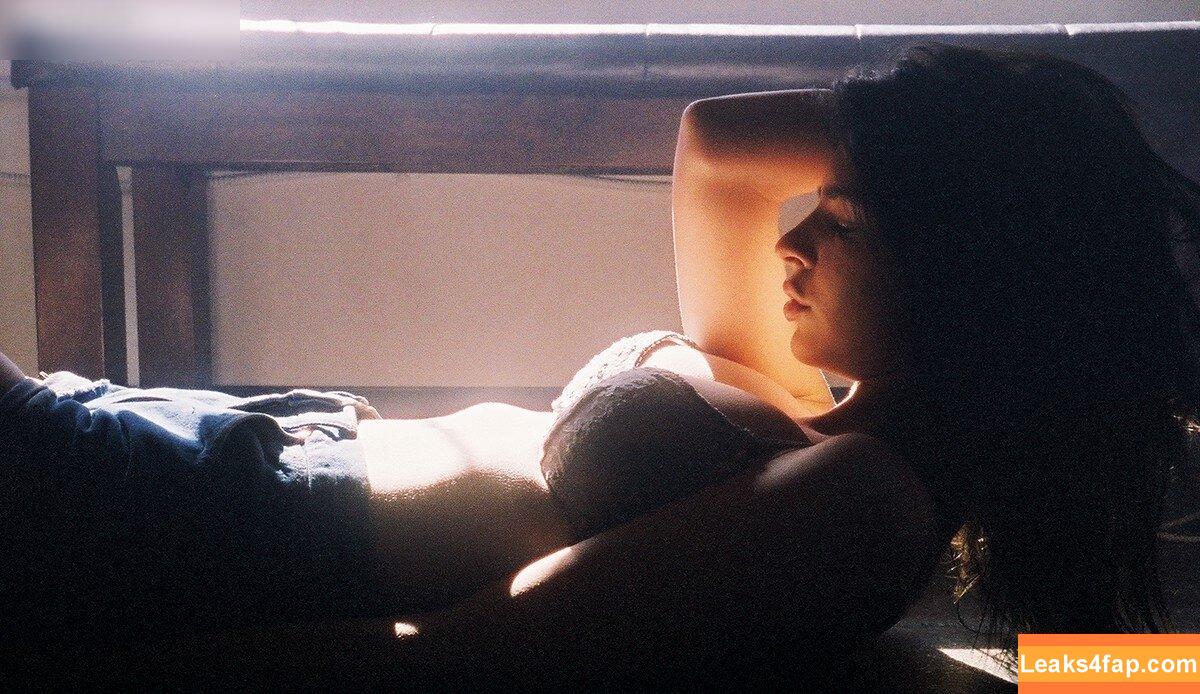 Emily Ratajkowski / Officialemilyratajkowski / emrata / https: leaked photo photo #4007