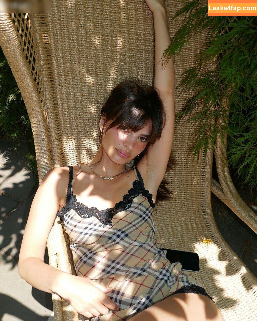 Emily Ratajkowski / Officialemilyratajkowski / emrata / https: leaked photo photo #4029