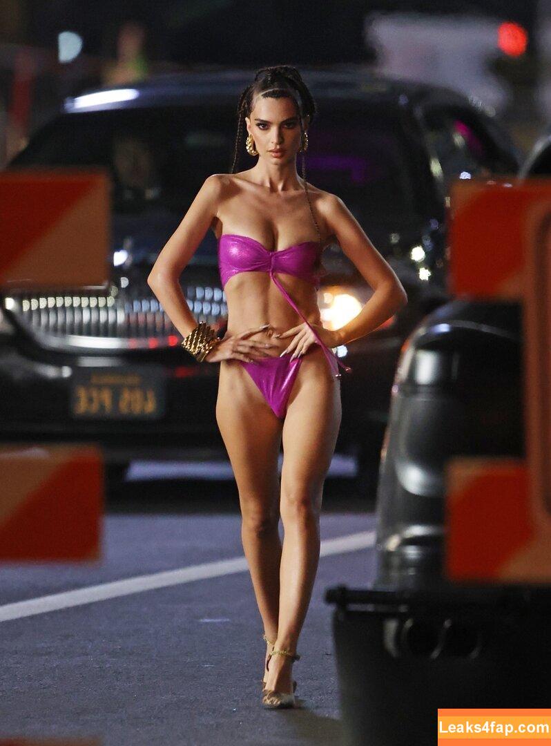 Emily Ratajkowski / Officialemilyratajkowski / emrata / https: leaked photo photo #4078