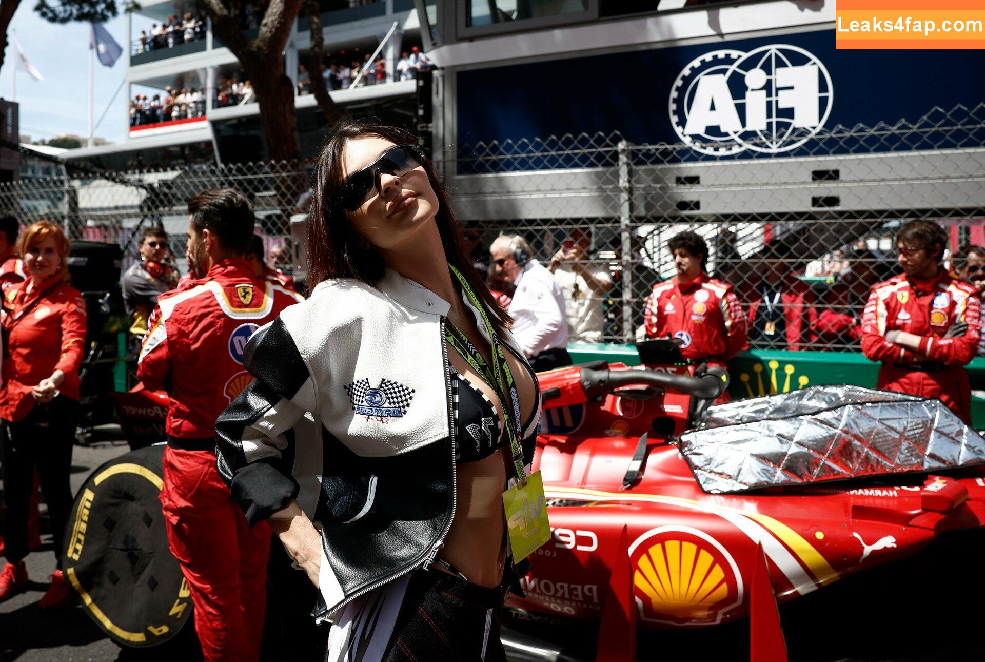 Emily Ratajkowski / Officialemilyratajkowski / emrata / https: leaked photo photo #4083