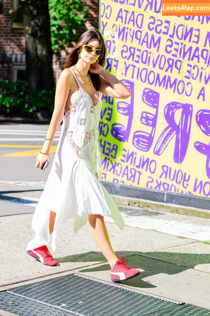 Emily Ratajkowski / Officialemilyratajkowski / emrata / https: leaked photo photo #4181