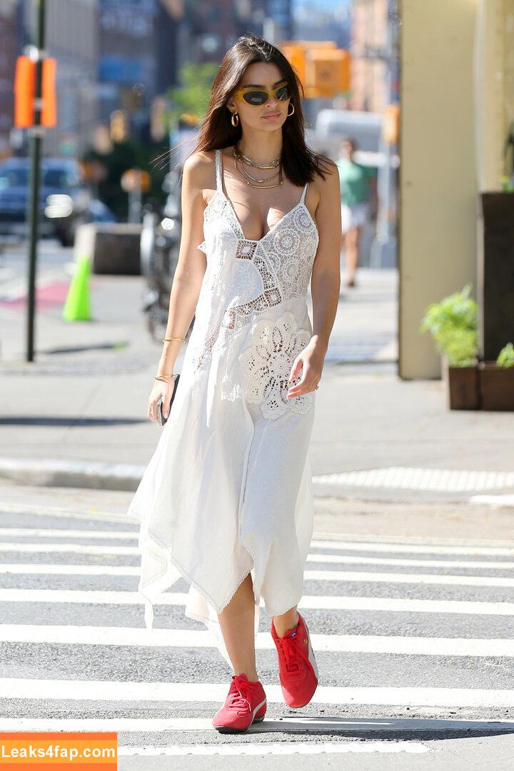 Emily Ratajkowski / Officialemilyratajkowski / emrata / https: leaked photo photo #4197