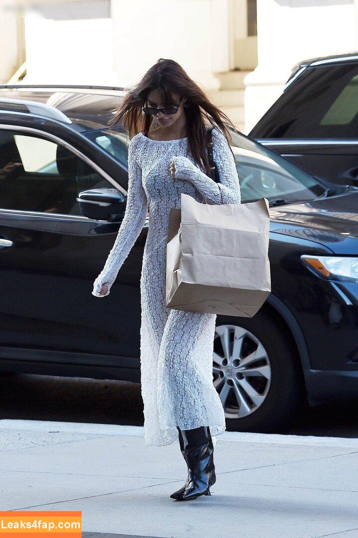 Emily Ratajkowski / Officialemilyratajkowski / emrata / https: leaked photo photo #4211