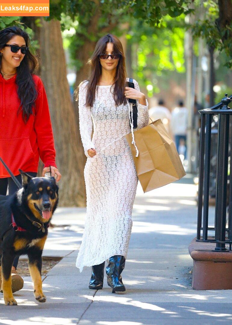 Emily Ratajkowski / Officialemilyratajkowski / emrata / https: leaked photo photo #4220