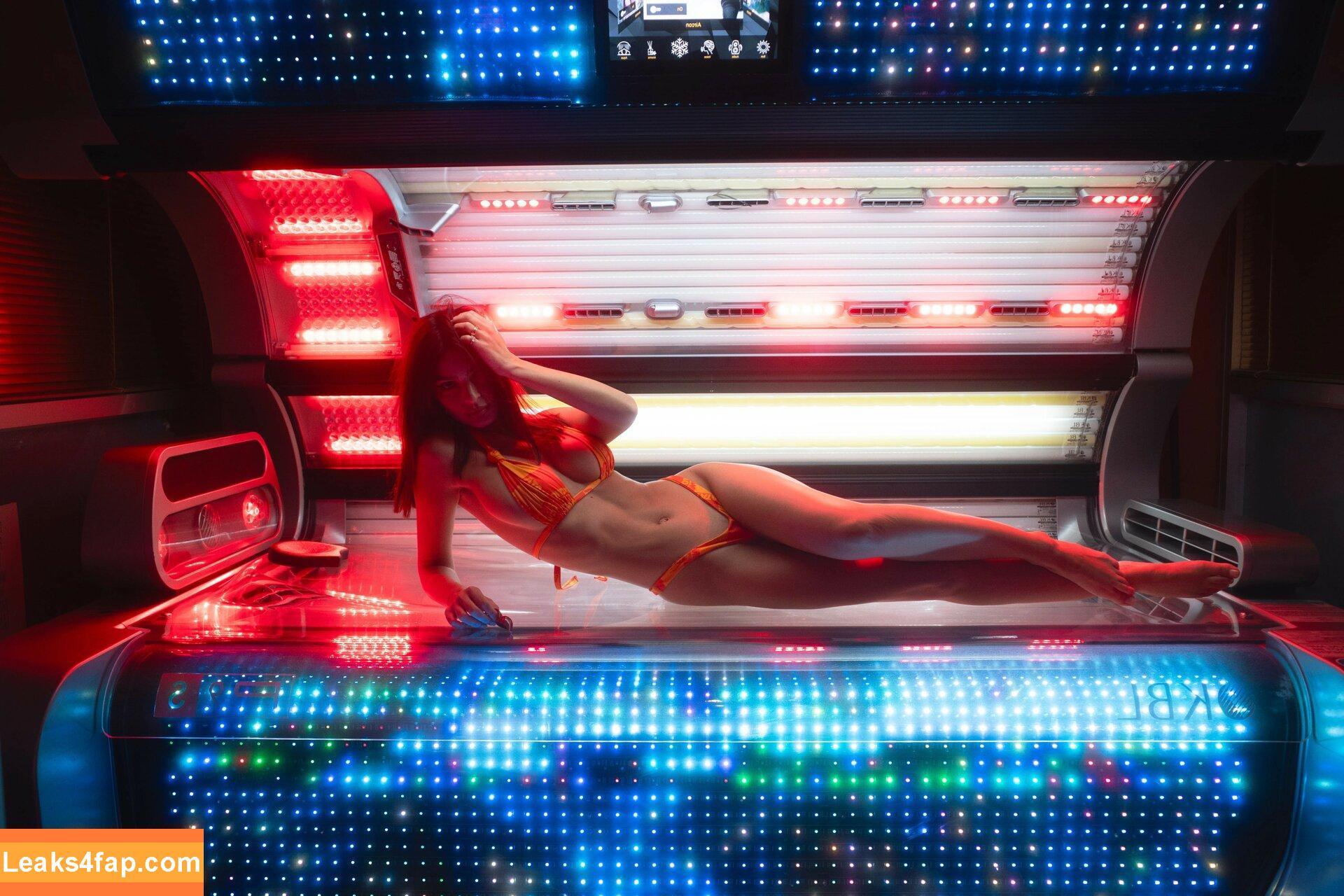 Emily Ratajkowski / Officialemilyratajkowski / emrata / https: leaked photo photo #4291