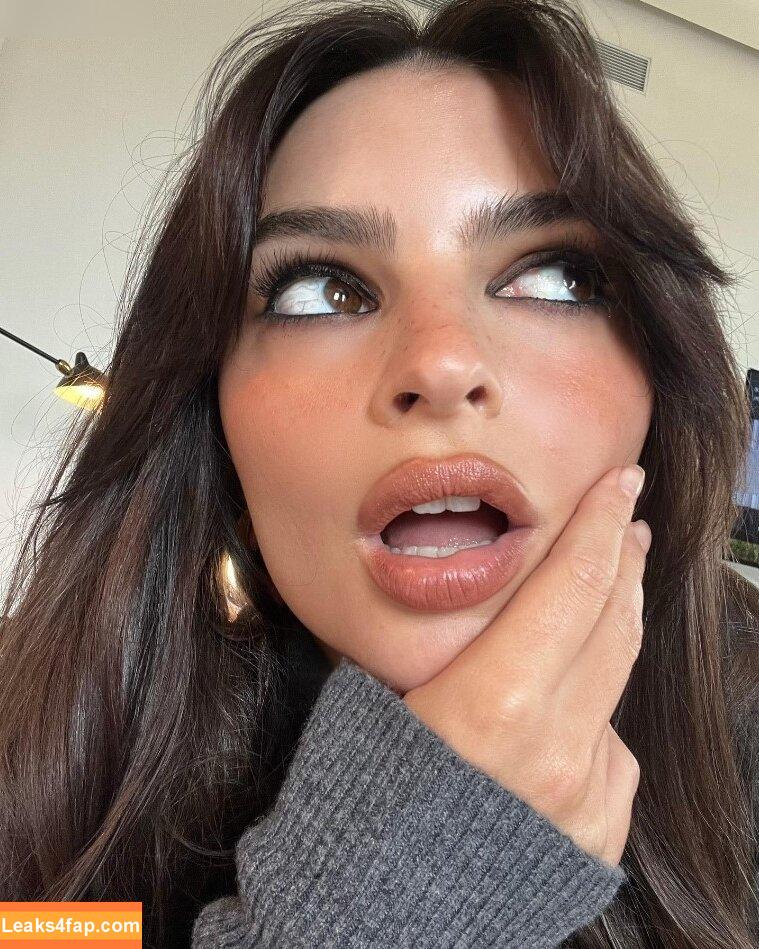 Emily Ratajkowski / Officialemilyratajkowski / emrata / https: слитое фото фото #4341