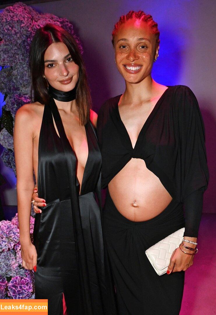 Emily Ratajkowski / Officialemilyratajkowski / emrata / https: leaked photo photo #4426