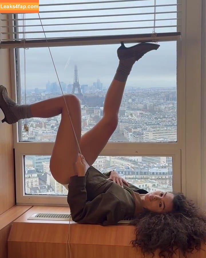 Emily Ratajkowski / Officialemilyratajkowski / emrata / https: leaked photo photo #4515