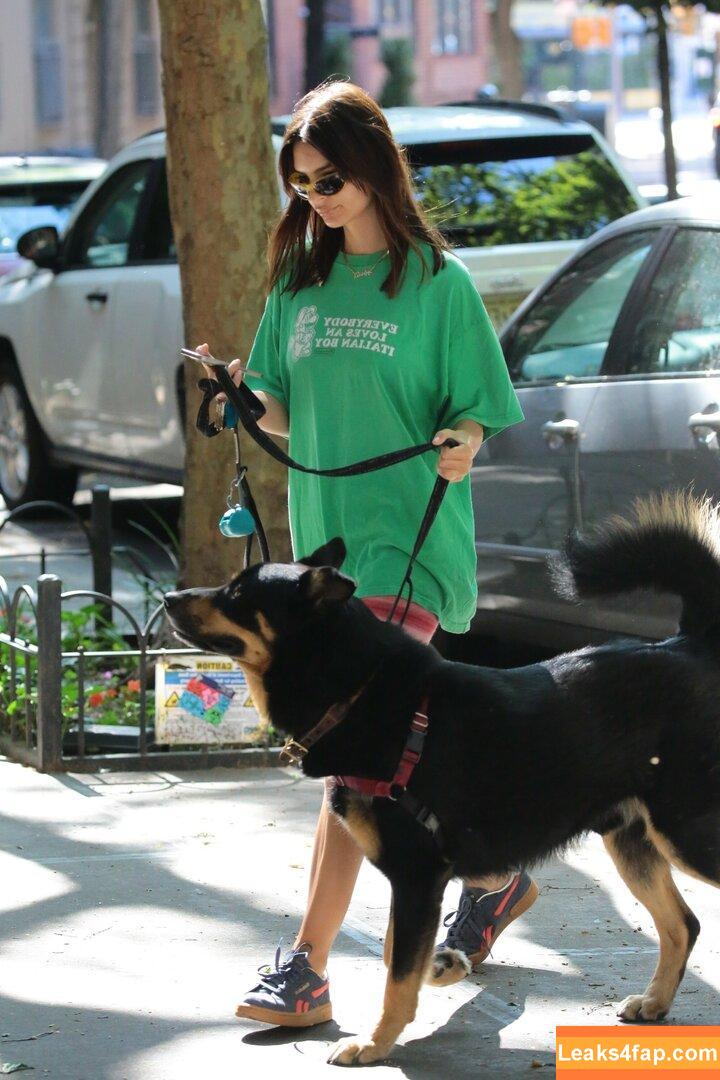 Emily Ratajkowski / Officialemilyratajkowski / emrata / https: leaked photo photo #4606