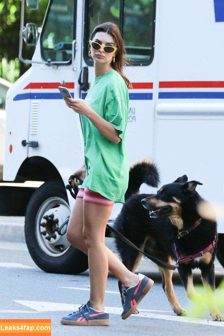 Emily Ratajkowski / Officialemilyratajkowski / emrata / https: leaked photo photo #4610