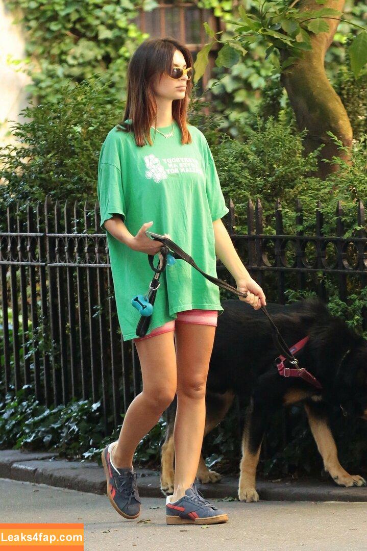 Emily Ratajkowski / Officialemilyratajkowski / emrata / https: leaked photo photo #4616