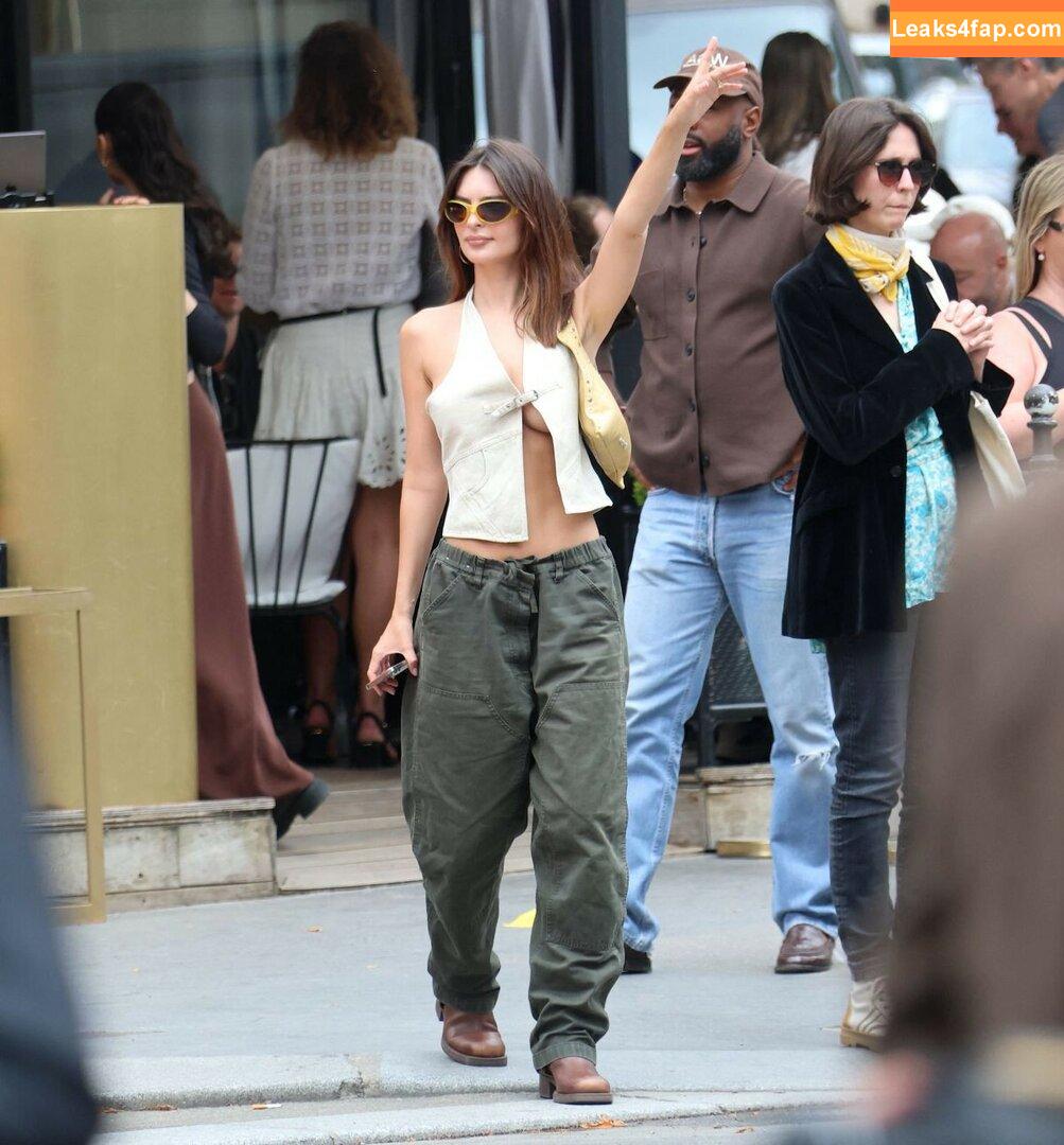 Emily Ratajkowski / Officialemilyratajkowski / emrata / https: leaked photo photo #4785