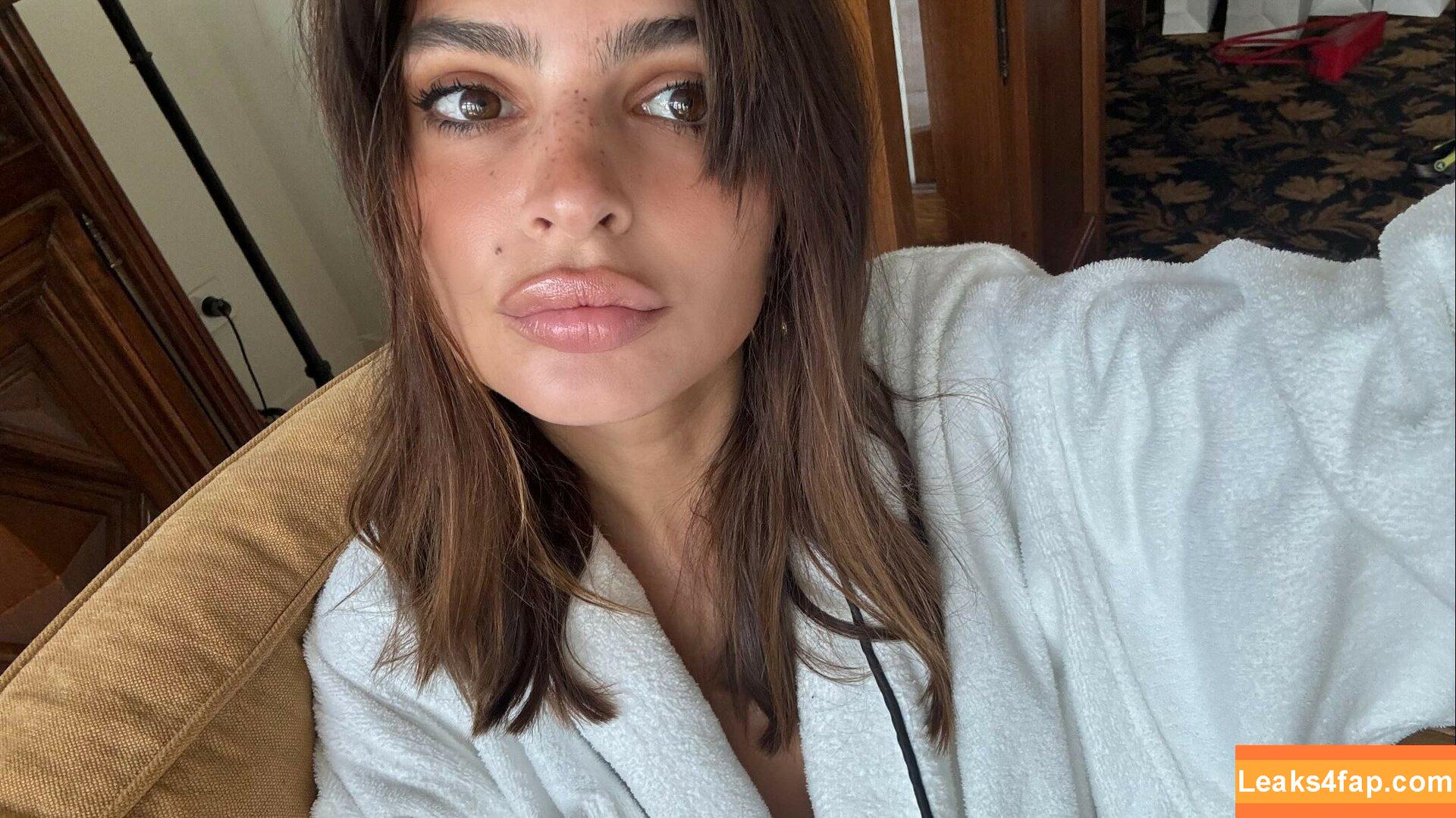 Emily Ratajkowski / Officialemilyratajkowski / emrata / https: leaked photo photo #4796