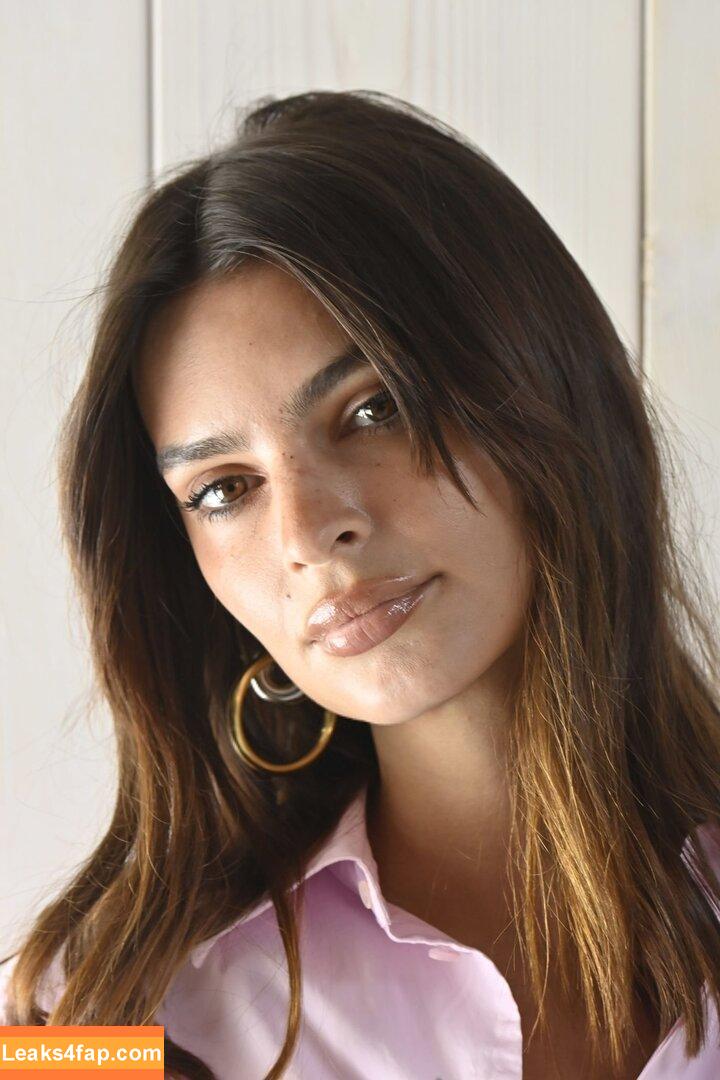 Emily Ratajkowski / Officialemilyratajkowski / emrata / https: leaked photo photo #4823