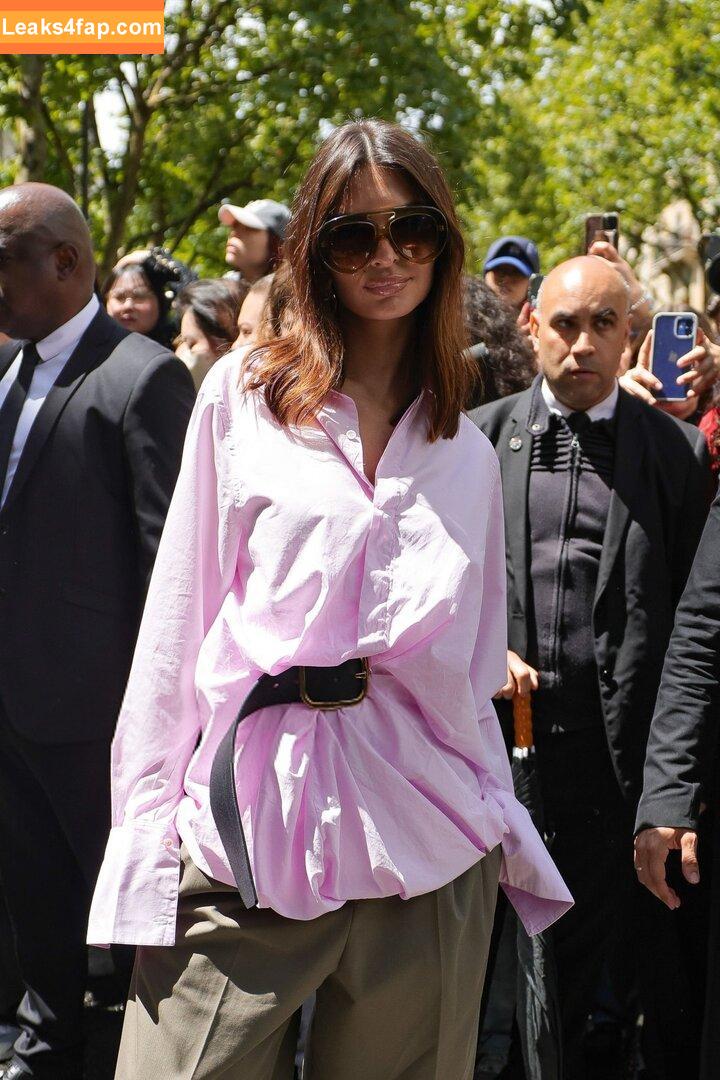 Emily Ratajkowski / Officialemilyratajkowski / emrata / https: leaked photo photo #4825