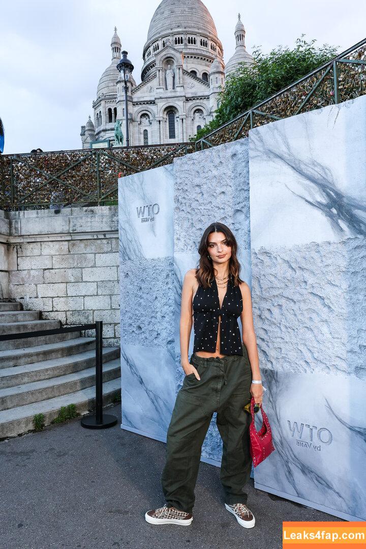 Emily Ratajkowski / Officialemilyratajkowski / emrata / https: leaked photo photo #4838