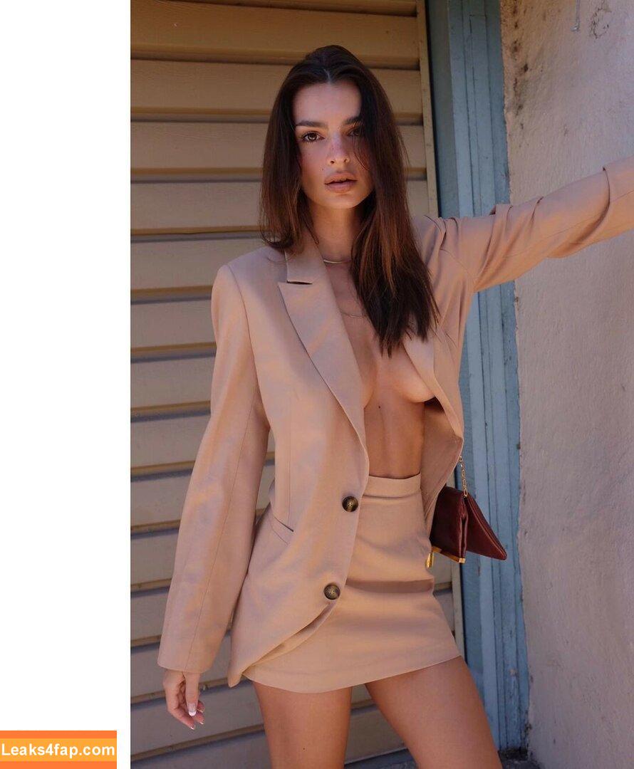 Emily Ratajkowski / Officialemilyratajkowski / emrata / https: leaked photo photo #4983