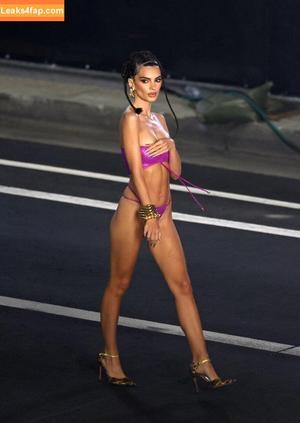 Emily Ratajkowski photo #4066