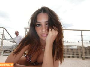 Emily Ratajkowski photo #4122