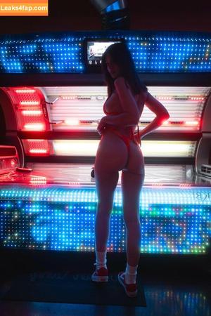 Emily Ratajkowski photo #4295