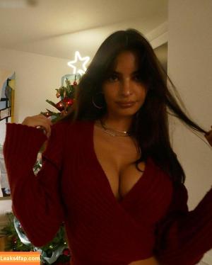 Emily Ratajkowski photo #4479