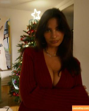 Emily Ratajkowski photo #4480