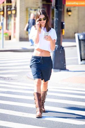 Emily Ratajkowski photo #4560