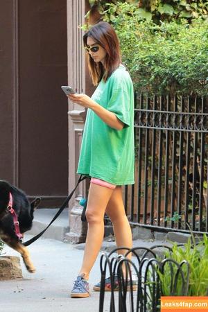 Emily Ratajkowski photo #4607